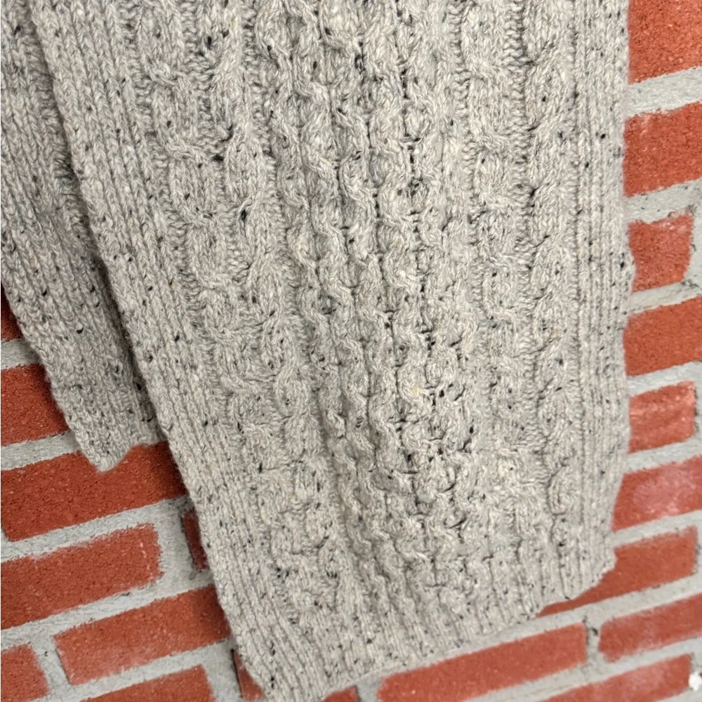 &Daughter Cozy Gray Knit Scarf - Picture 4 of 6